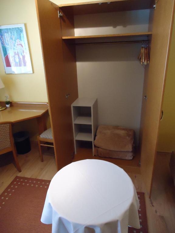 Hotel Ottersleben Magdeburg Room photo
